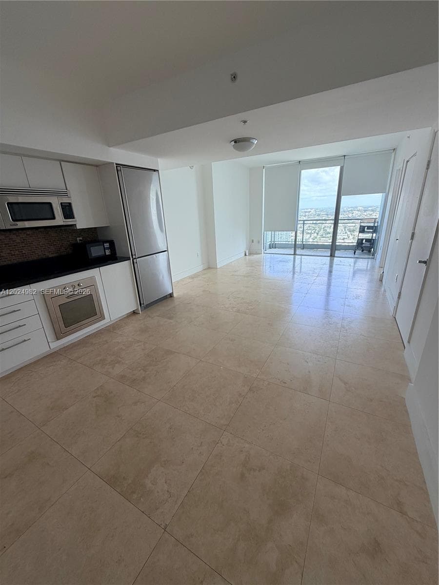 Condominium at 92 SW 3rd St # 3909, Miami FL 33130