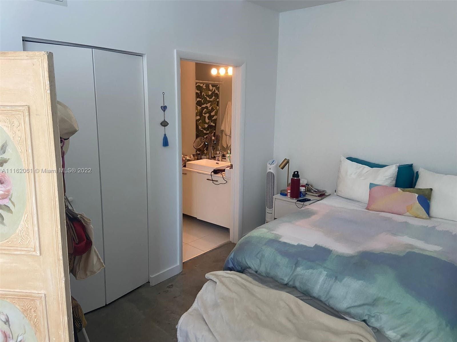 Condominium at 151 SE 1st St, Miami FL 33131