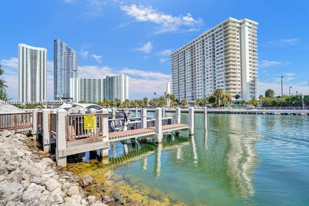 Condominium at 400 Kings Point Dr # 1219, Sunny Isles Beach FL 33160
