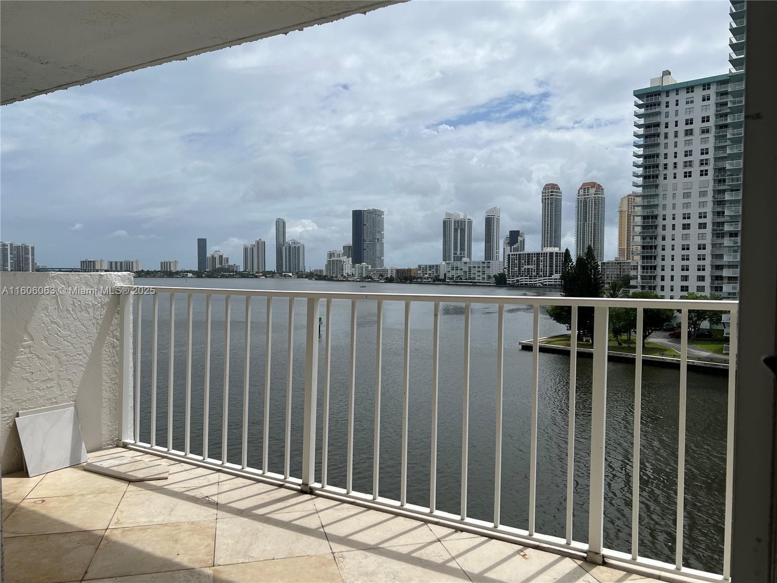 Condominium at 4000 NE 170th St # 604, North Miami Beach FL 33160