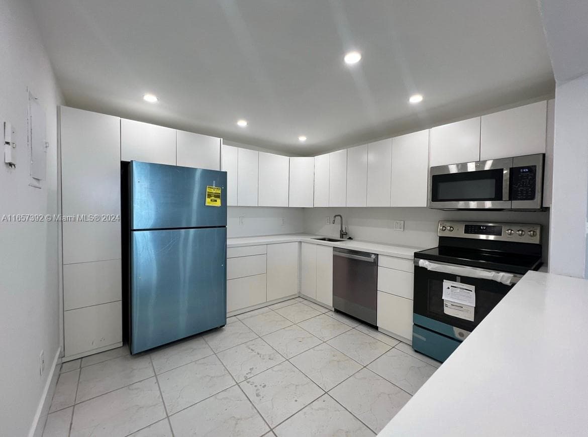 Condominium at 13499 Biscayne Blvd # 1405, North Miami FL 33181