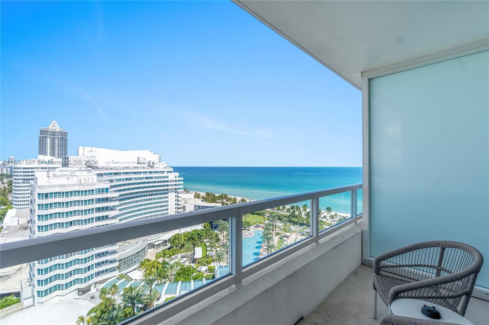 Condominium at 4401 Collins Ave # 1709, Miami Beach FL 33140