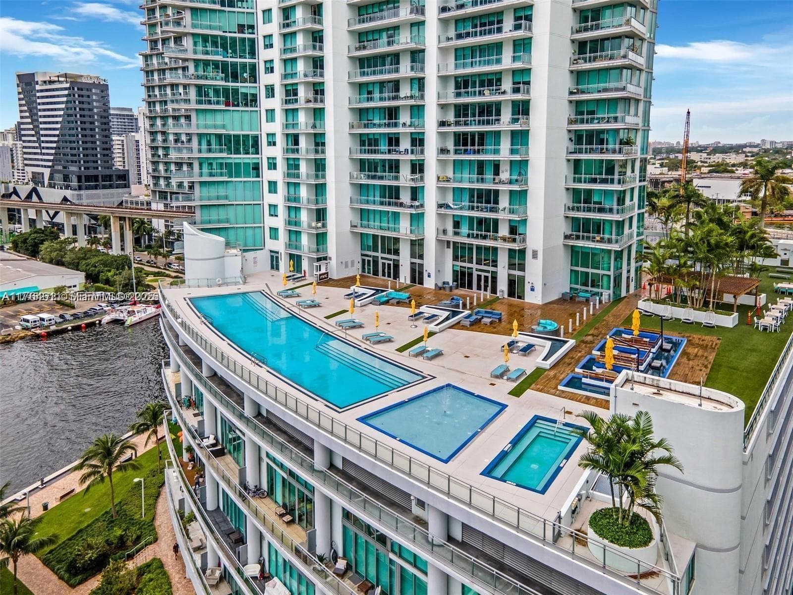 Condominium at 92 SW 3rd St # 1410, Miami FL 33130