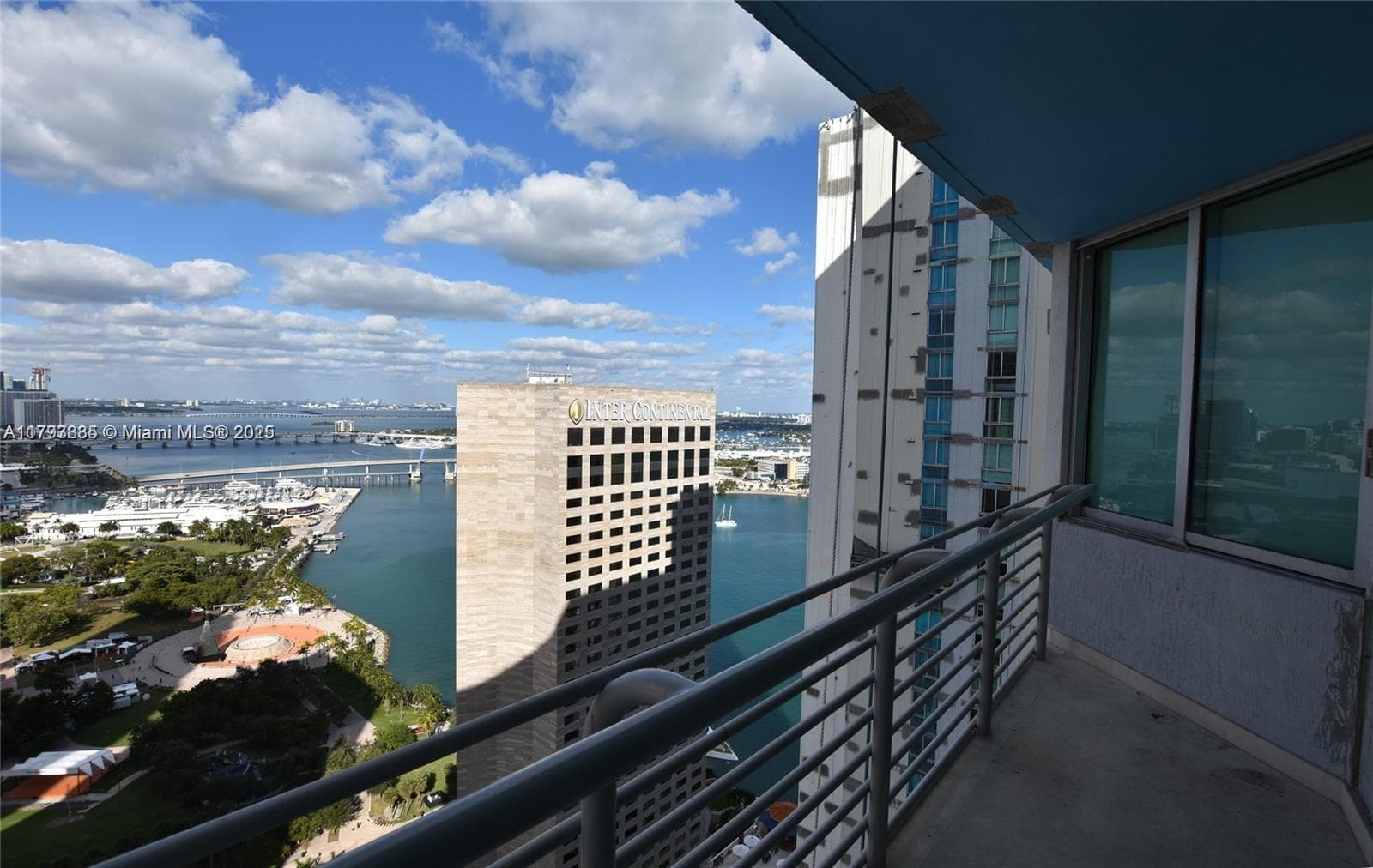 Condominium at 325 S Biscayne Blvd # 3822, Miami FL 33131