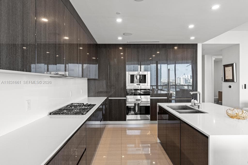 Condominium at 3250 NE 188th St # 904, Aventura FL 33180
