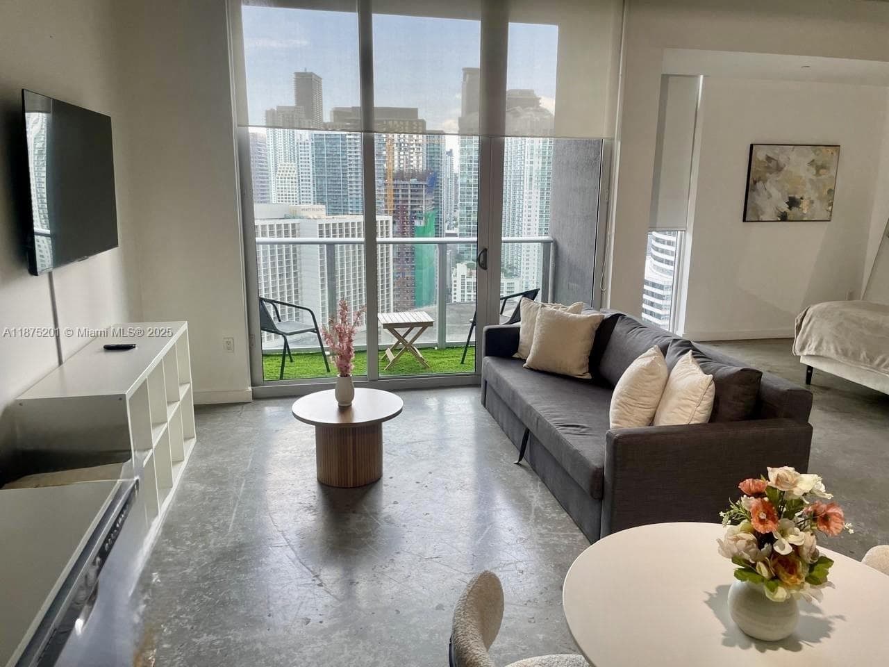 Condominium at 151 SE 1st St # 2807, Miami FL 33131