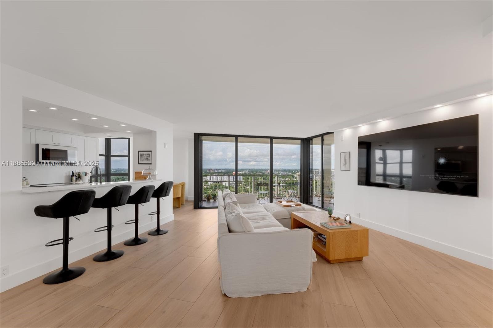 Condominium at 4000 Towerside Ter # 2211, Miami FL 33138