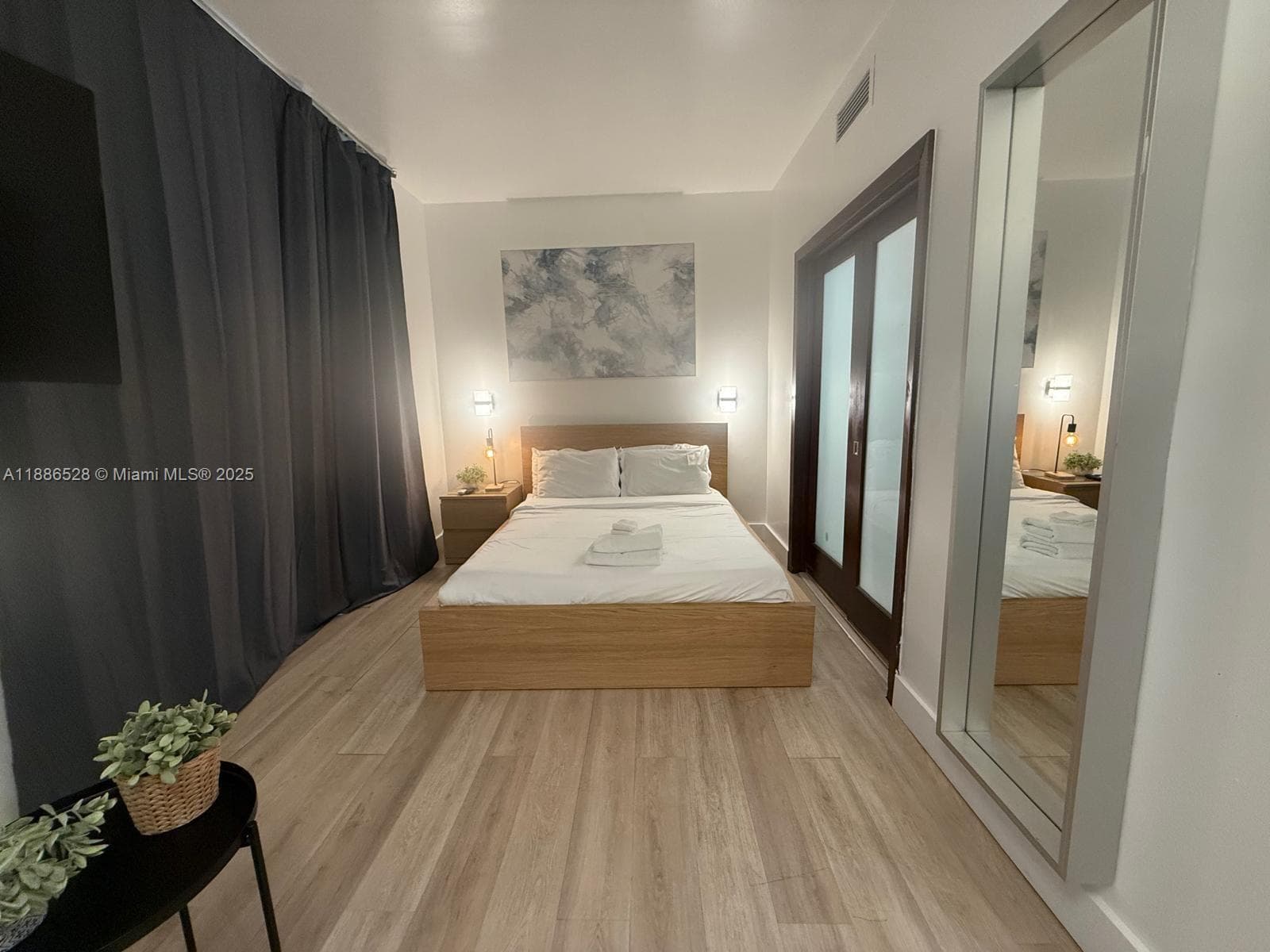 Hotel/Motel at 1036 Ocean Dr # B303, Miami Beach FL 33139