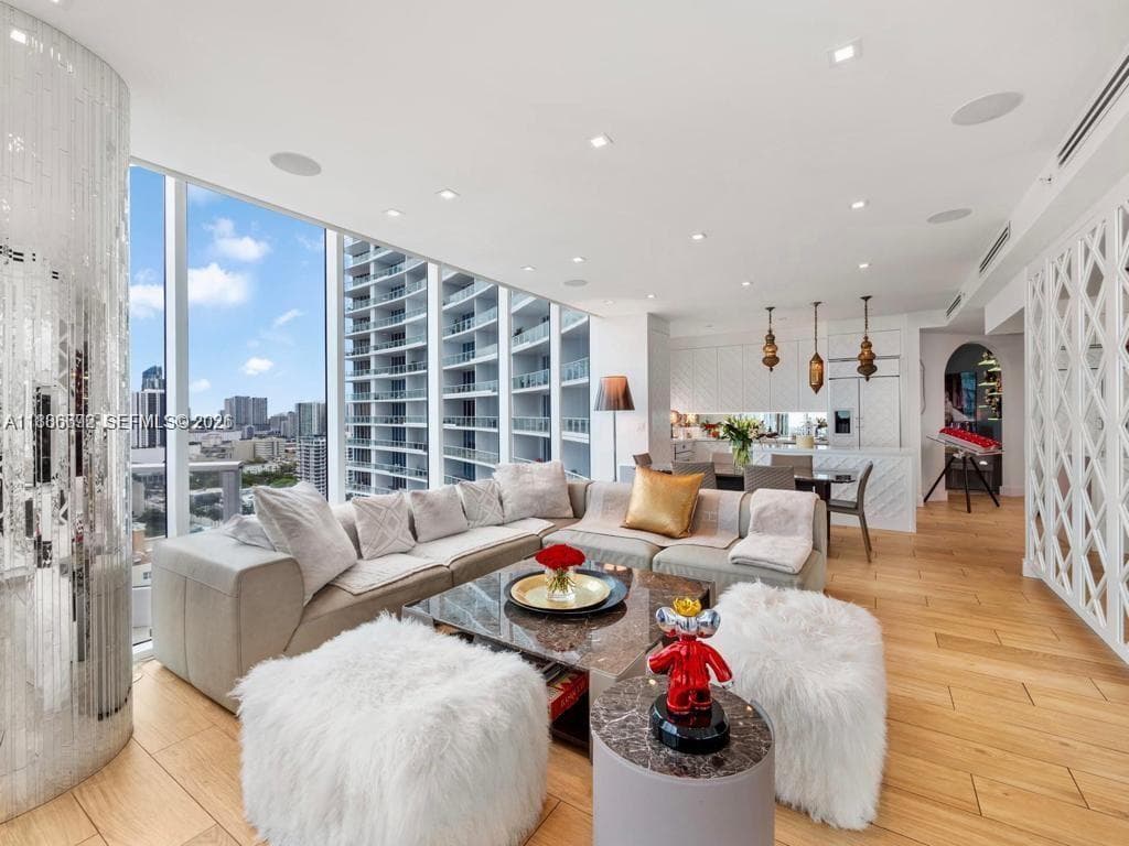 Condominium at 2020 N Bayshore Dr # 2702, Miami FL 33137