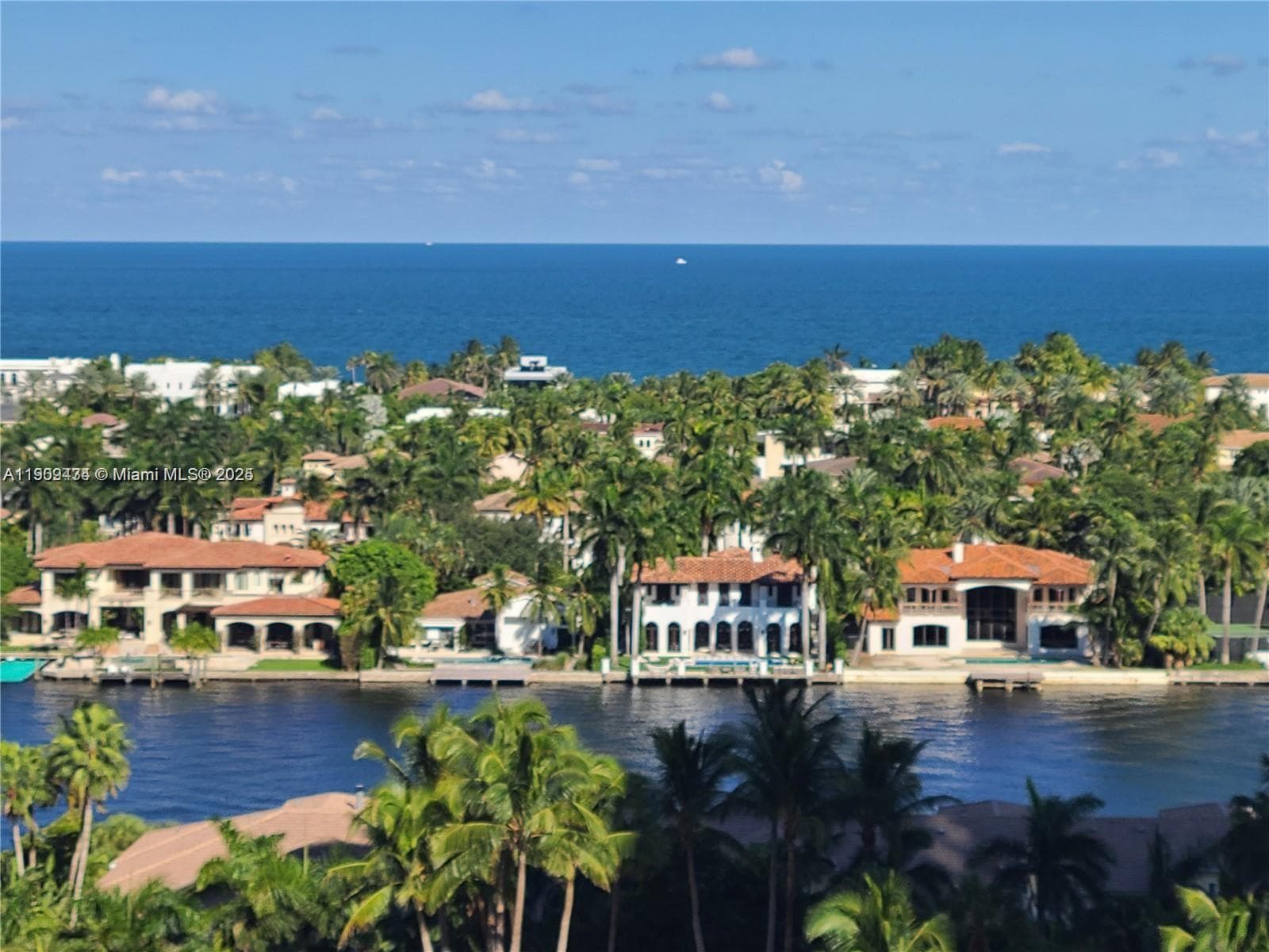 Condominium at 21055 Yacht Club Dr # 1602, Aventura FL 33180