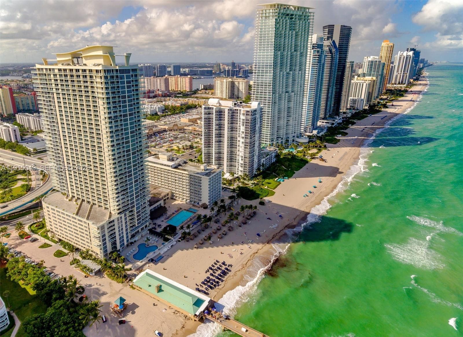 Condominium at 16699 Collins Ave # 1105, Sunny Isles Beach FL 33160