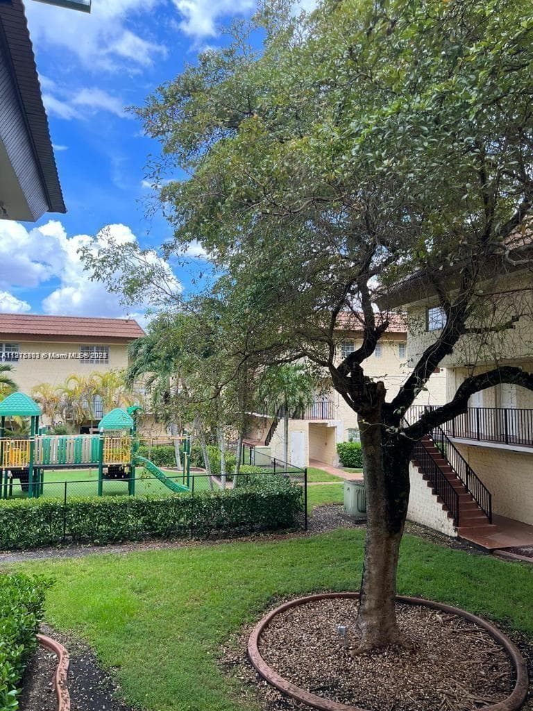 Condominium at Miami, FL, 33173