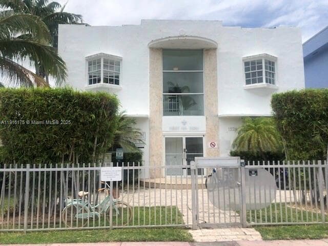 Condominium at 1526 Pennsylvania Ave # 19, Miami Beach FL 33139