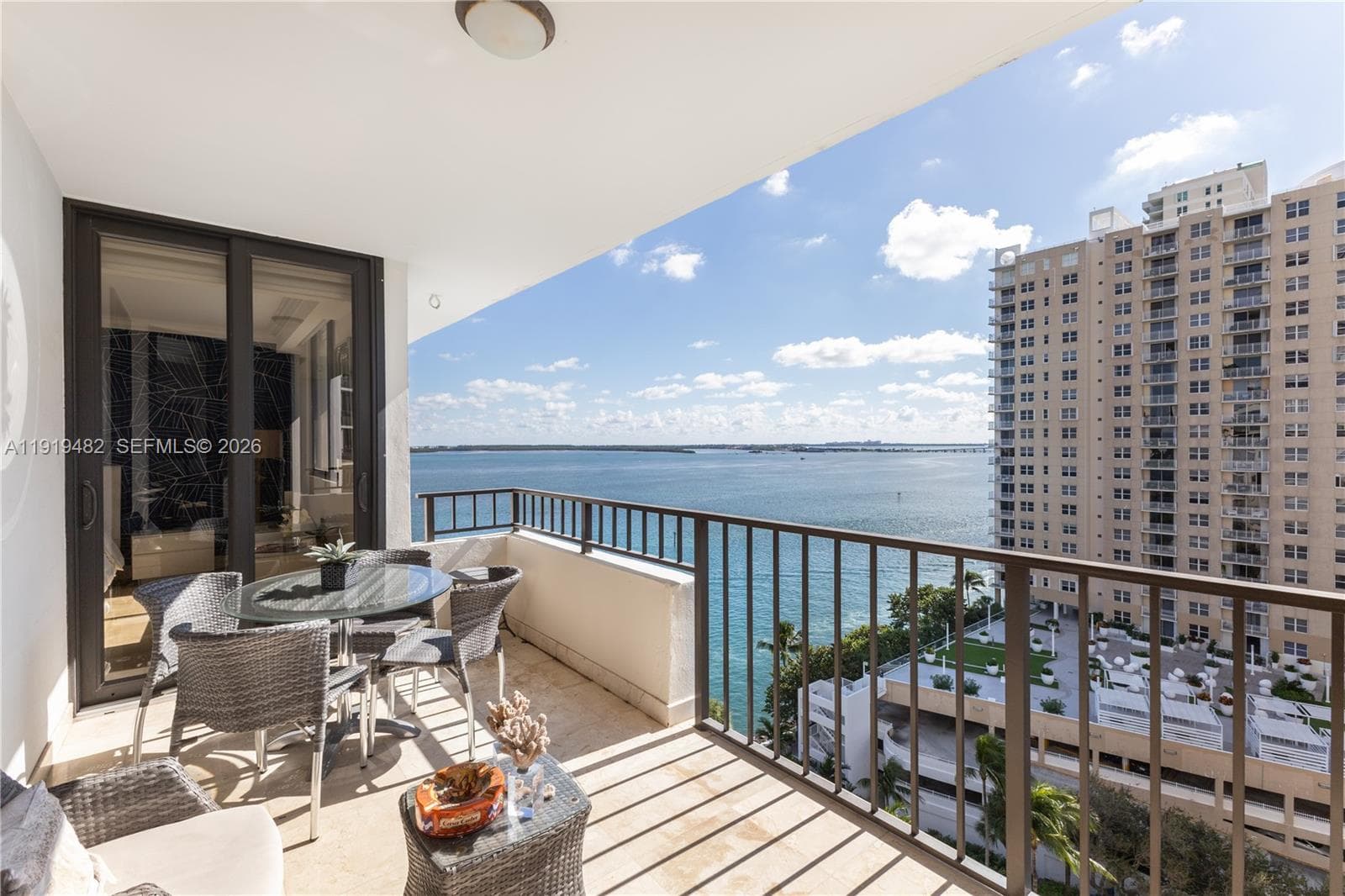 Condominium at 520 Brickell Key Dr # A1207, Miami FL 33131
