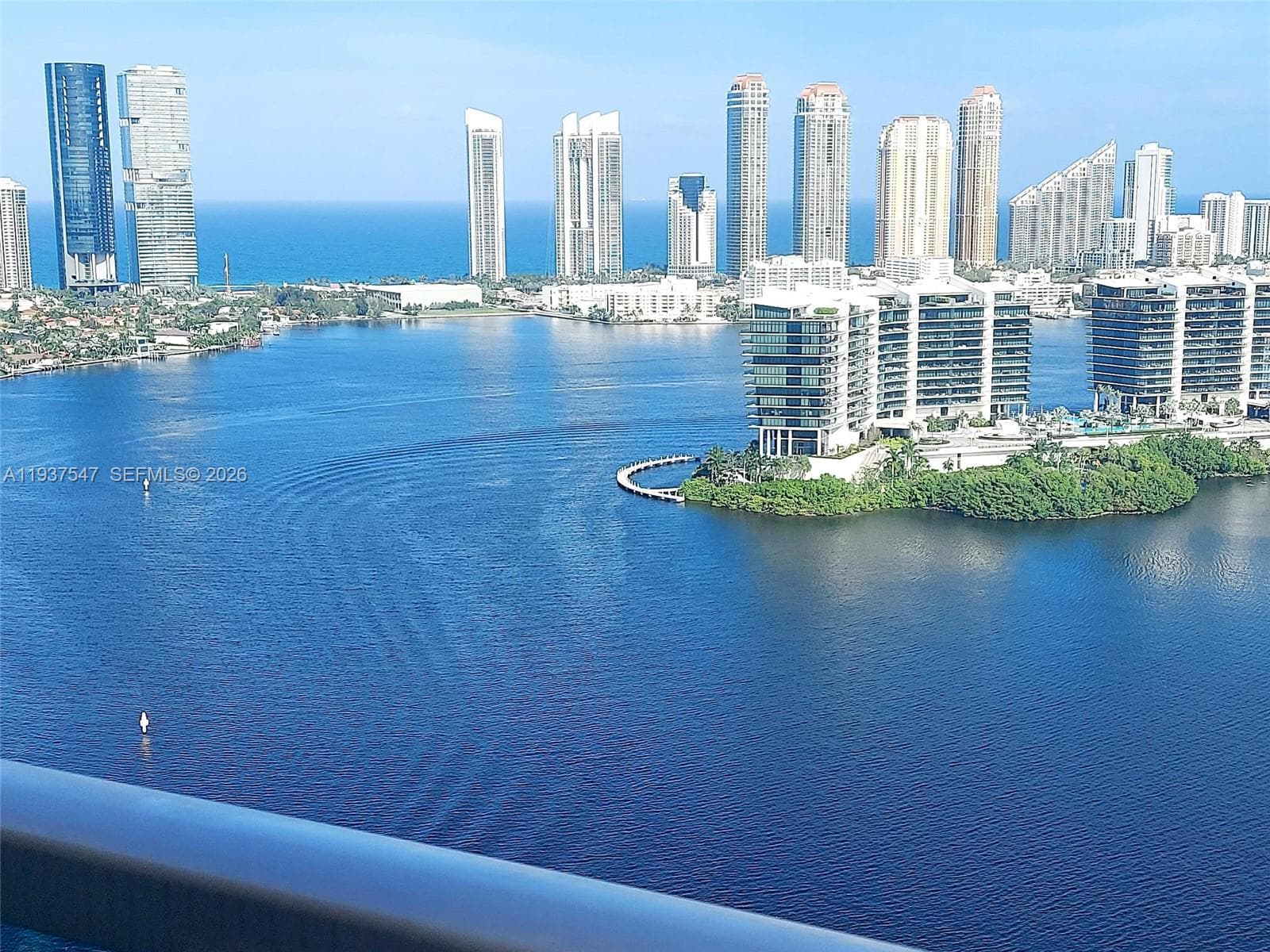 Condominium at 3330 NE 190th St, Aventura FL 33180