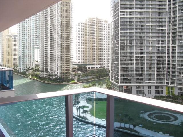 Condominium at 200 Biscayne Boulevard Way # 906, Miami FL 33131