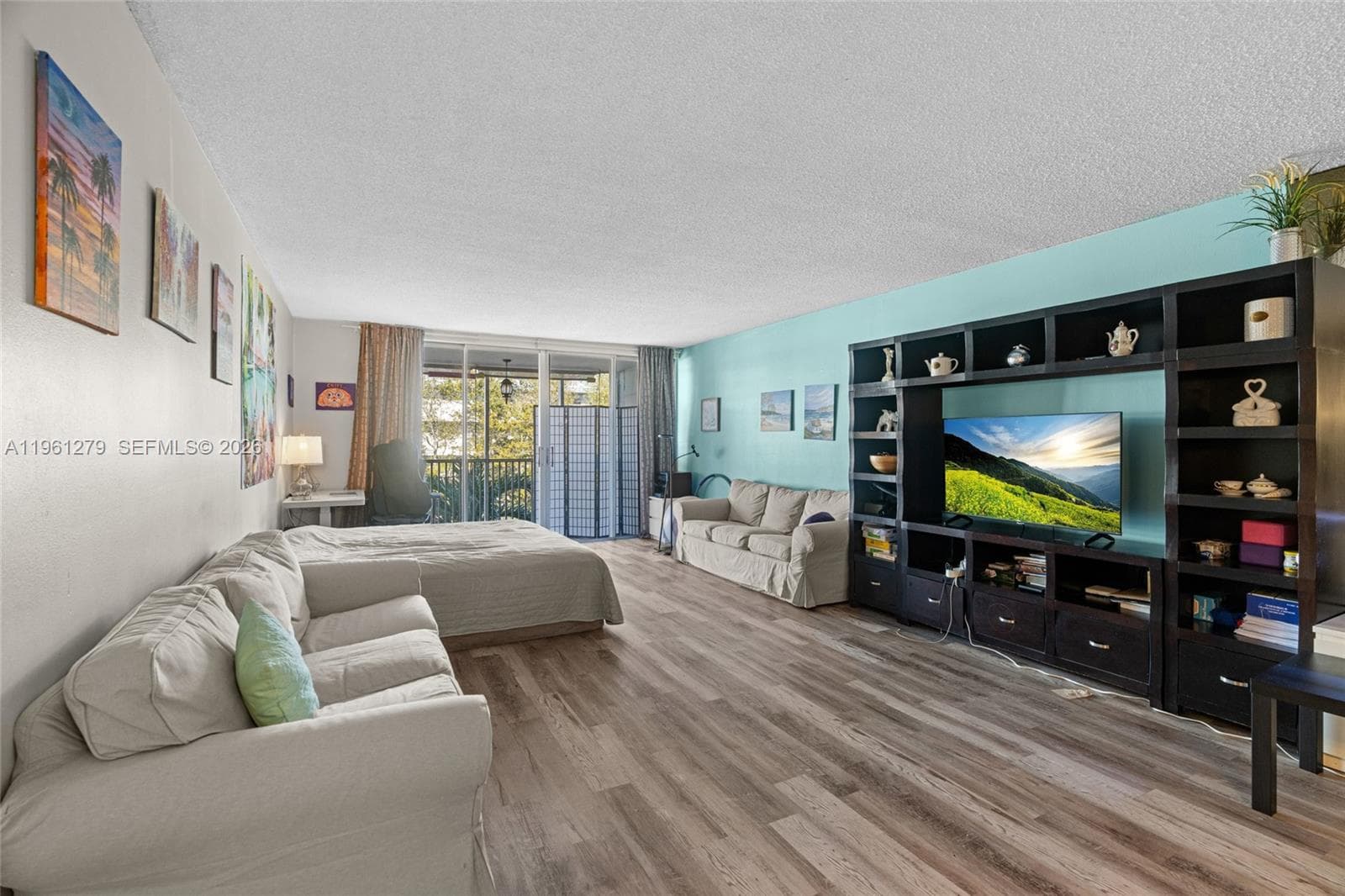 Condominium at 1690 NE 191st St # 1, Miami FL 33179