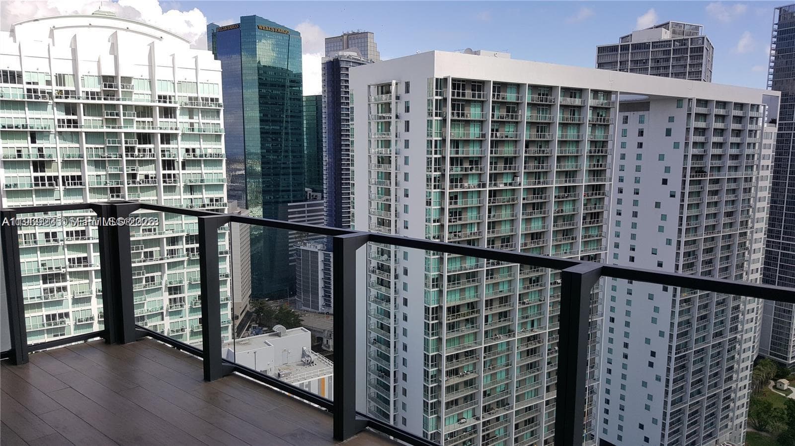 Condominium at 68 SE 6th St # 3305, Miami FL 33131