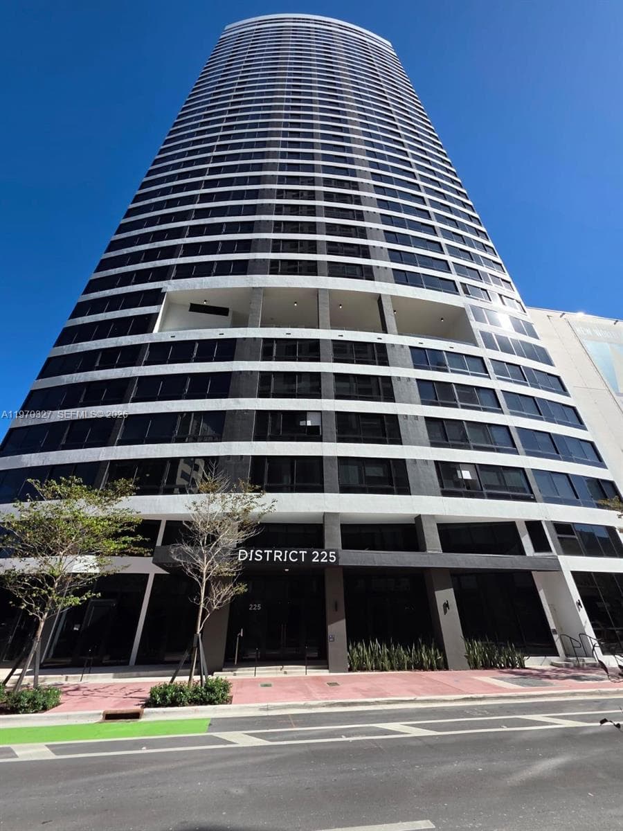 Condominium at 225 N Miami Ave # 804, Miami FL 33128