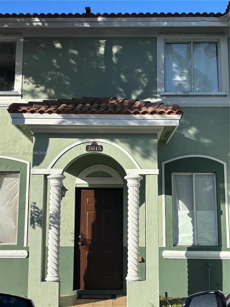 Townhouse at 2615 SE 14 AVE, Homestead FL 33035