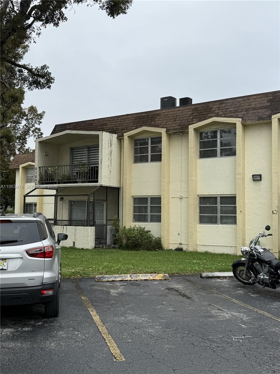 Stock Cooperative at 7845 Miller Dr # A204, Miami FL 33155