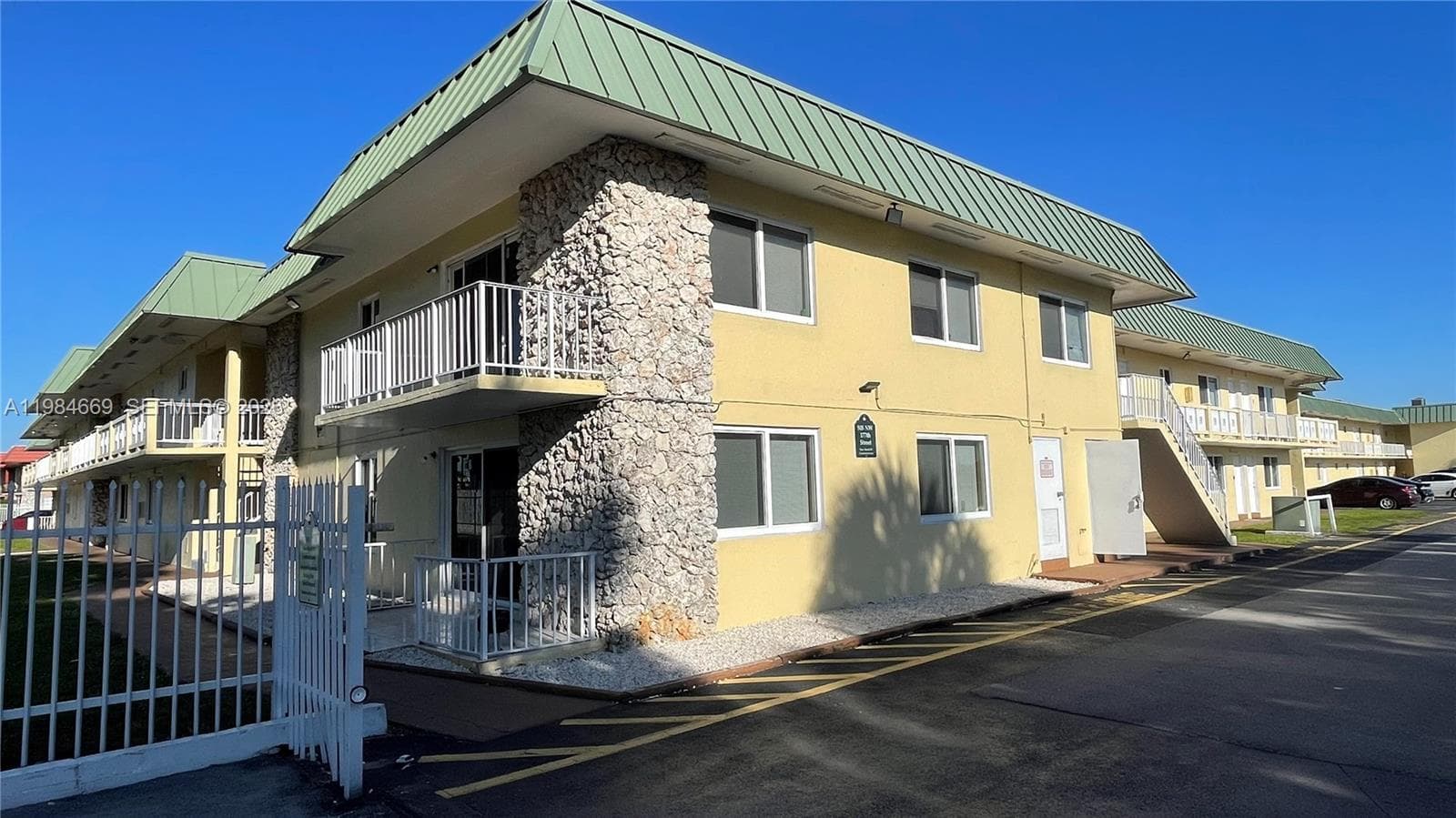 Condominium at 505 NW 177th St # 212, Miami Gardens FL 33169