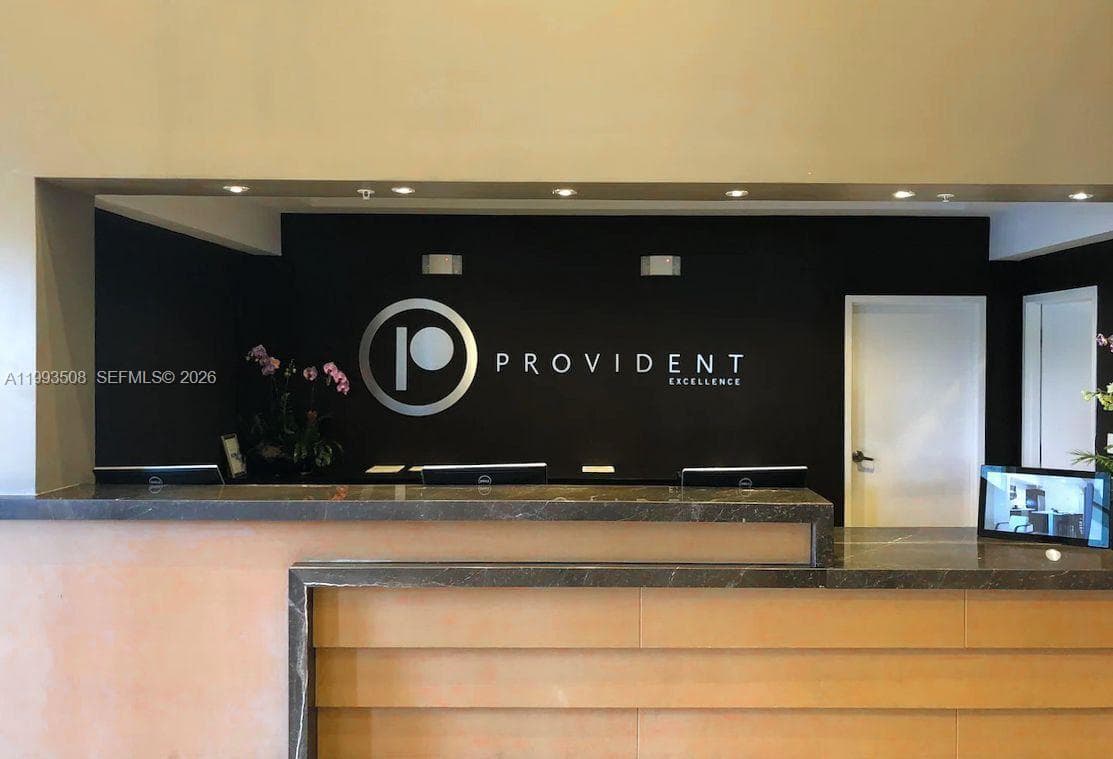 Condominium at 5300 NW 87th Ave # 404, Doral FL 33178