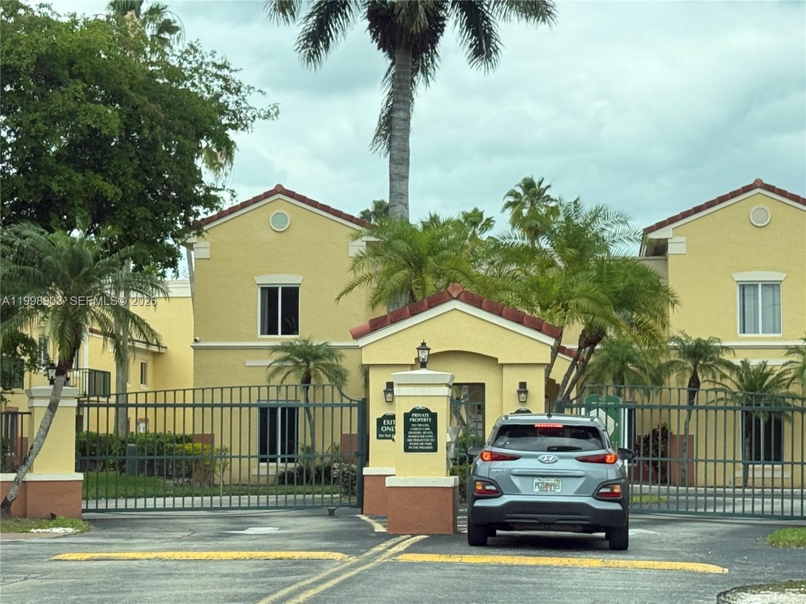 Condominium at 12605 SW 91st St # 219, Miami FL 33186