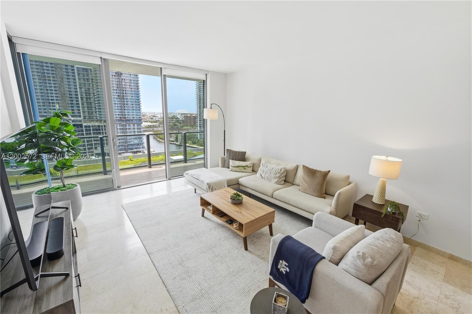 Condominium at 68 SE 6th St # 1106, Miami FL 33131