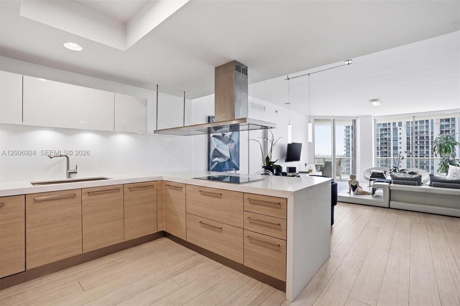 Condominium at 17301 Biscayne Blvd # 1905, North Miami Beach FL 33160