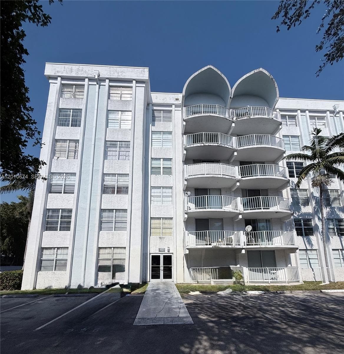 Condominium at 482 NW 165th St Rd # 307, Miami FL 33169