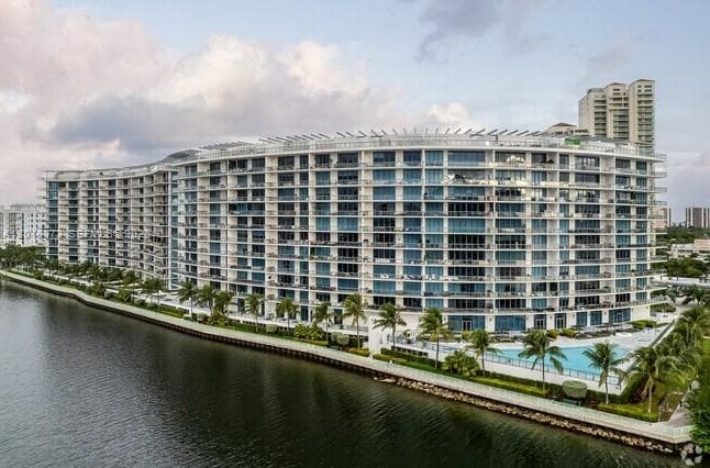 Condominium at 3250 NE 188th St # 408, Aventura FL 33180