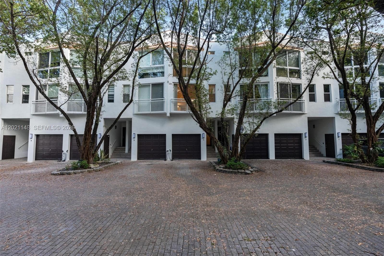 Condominium at 325 Meridian Ave # 5, Miami Beach FL 33139