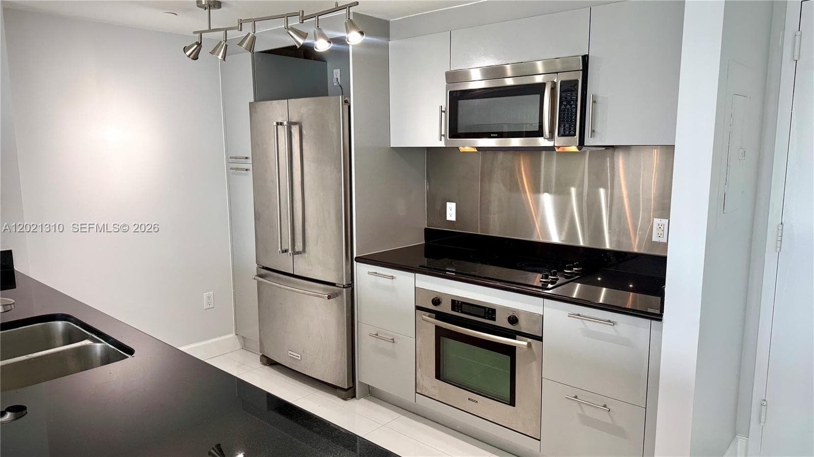 Condominium at 50 Biscayne Blvd # 2501, Miami FL 33132