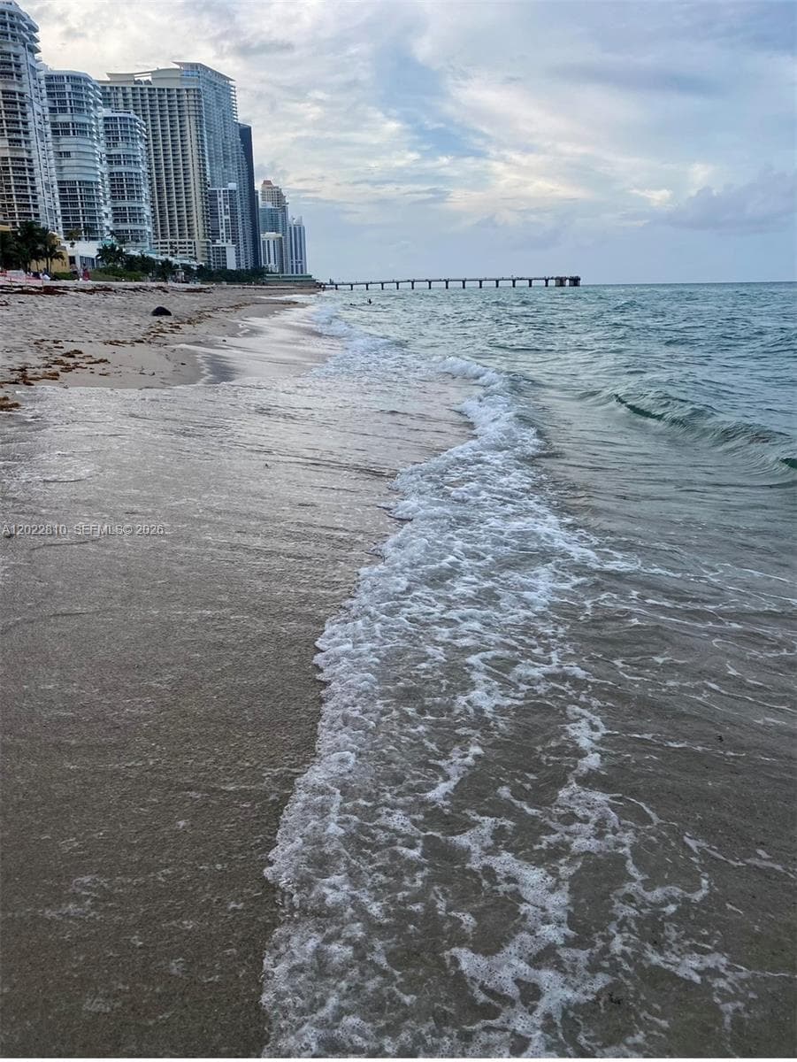 Condominium at 17125 N Bay Rd # 3609, Sunny Isles Beach FL 33160