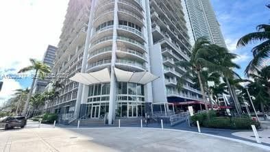 Condominium at 690 SW 1st Ct # 1908, Miami FL 33130