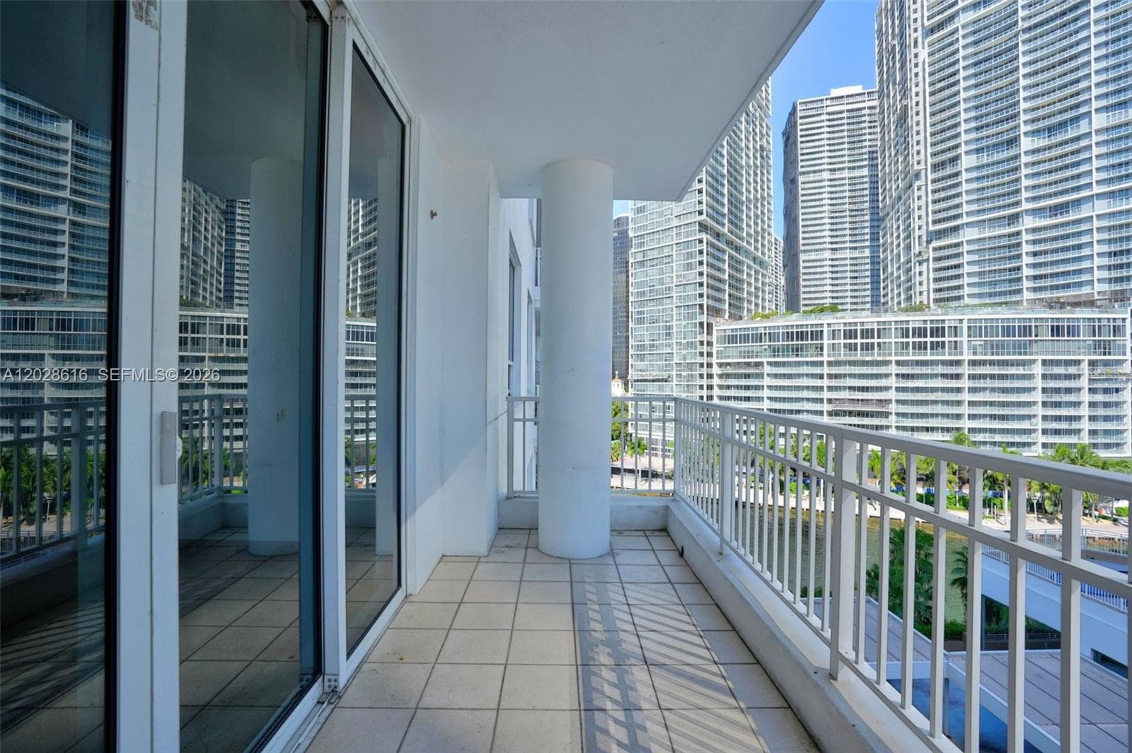 Condominium at 801 Brickell Key Blvd # 906, Miami FL 33131