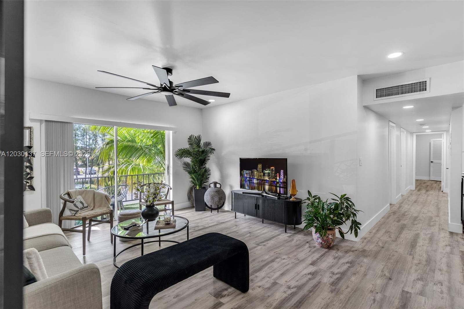 Condominium at 13726 SW 90th Ave # 28, Miami FL 33176