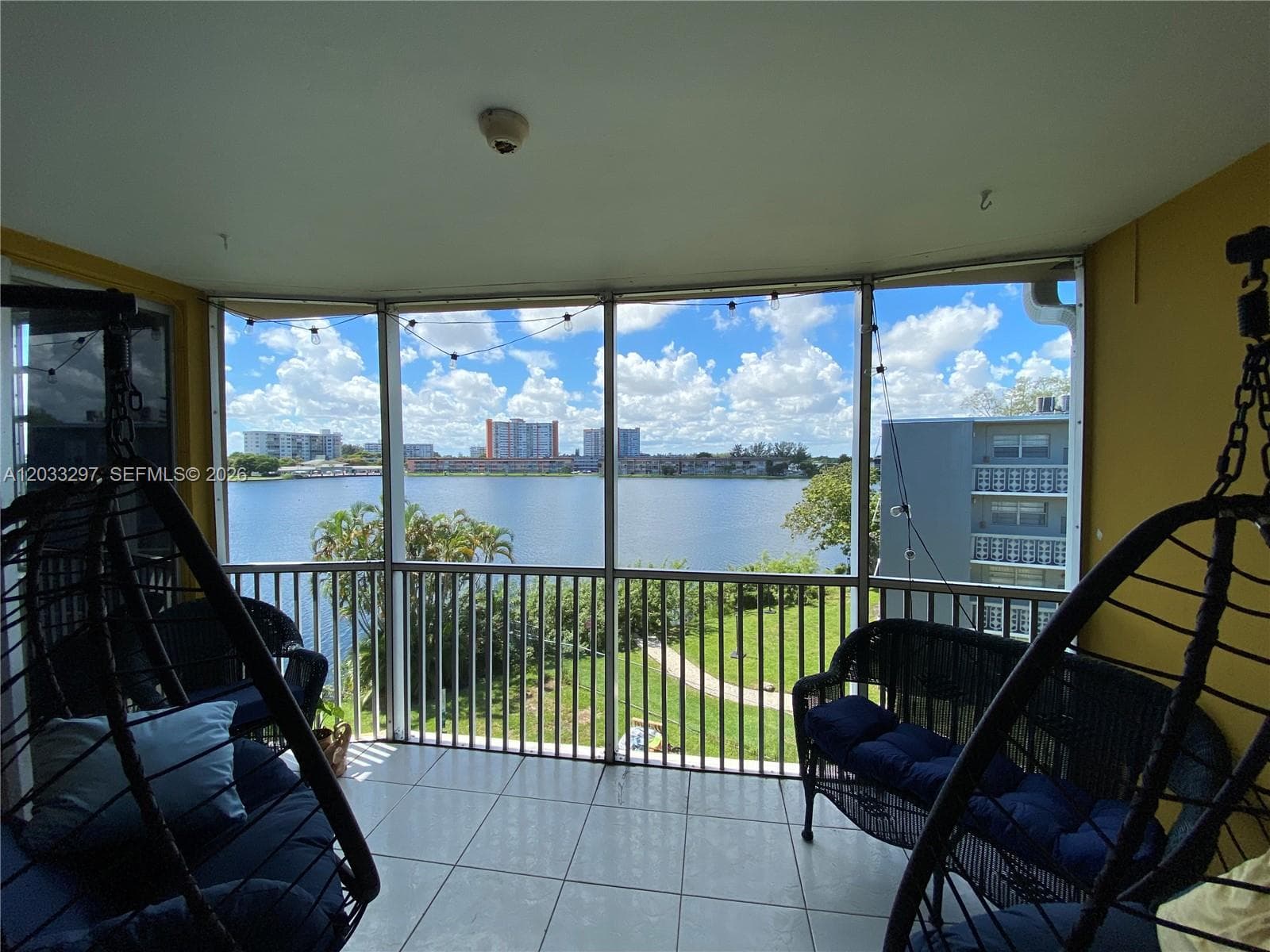 Condominium at 1660 NE 191st St # 1, Miami FL 33179