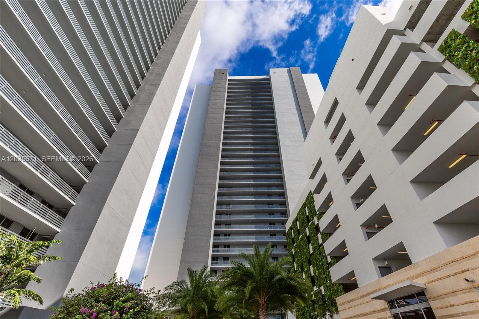 Condominium at 16385 Biscayne Blvd # 1805, North Miami Beach FL 33160