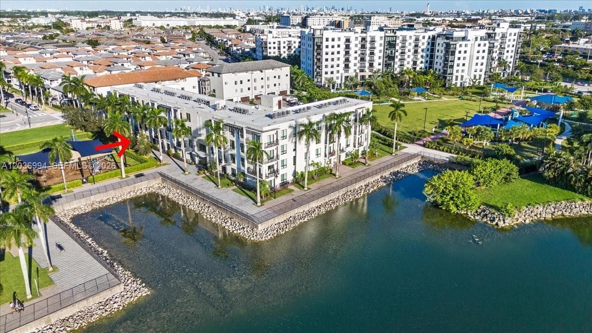 Condominium at 4636 NW 84th Ave # 13, Doral FL 33166