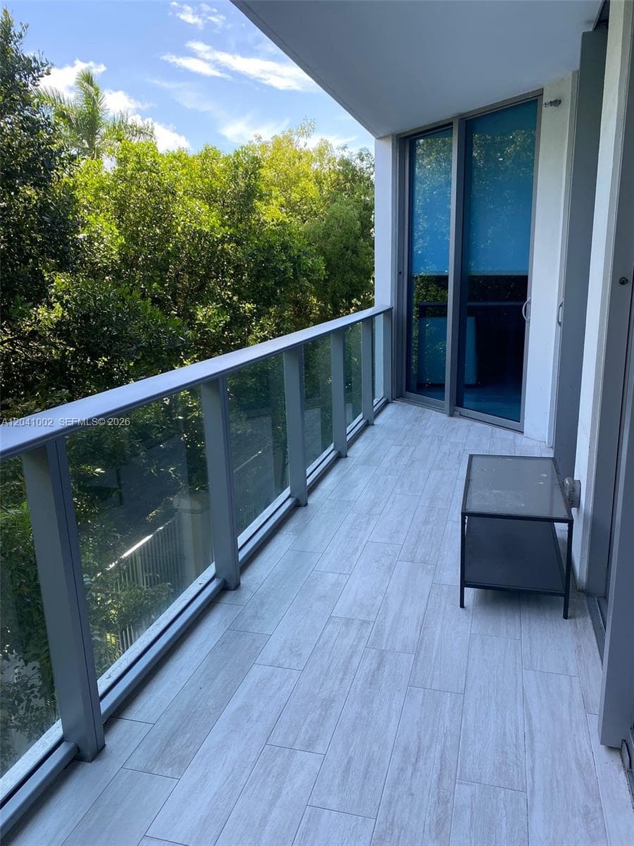 Condominium at 17301 Biscayne Blvd # 206, North Miami Beach FL 33160