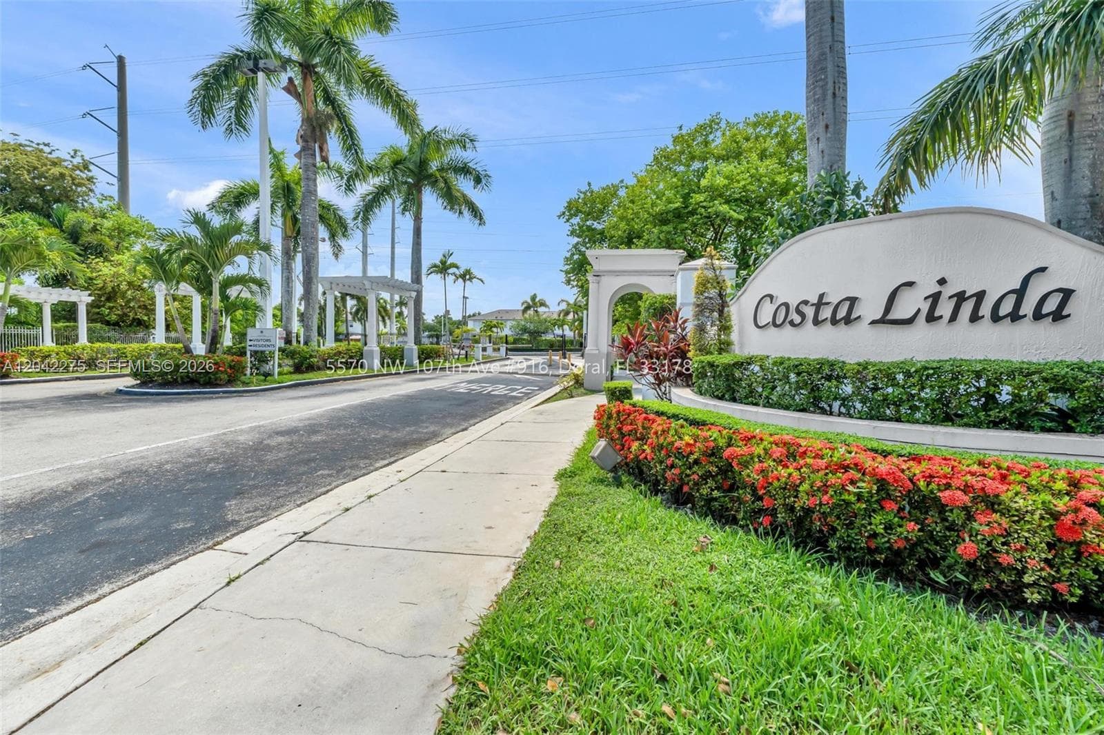 Condominium at 5570 NW 107th Ave # 916, Doral FL 33178