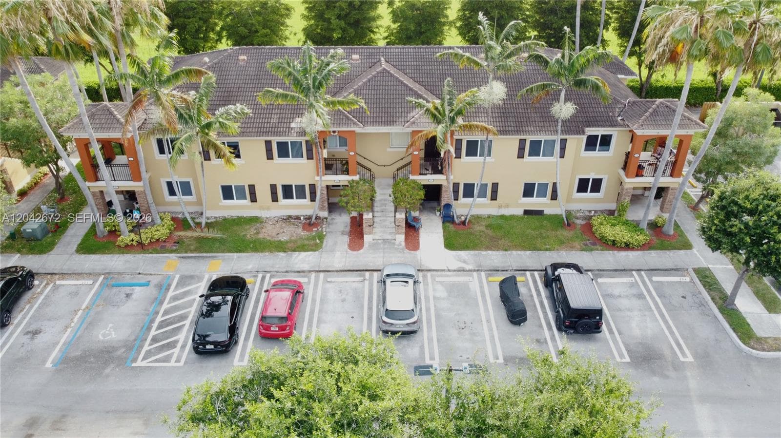Condominium at 990 NE 33rd Ter # 102, Homestead FL 33033