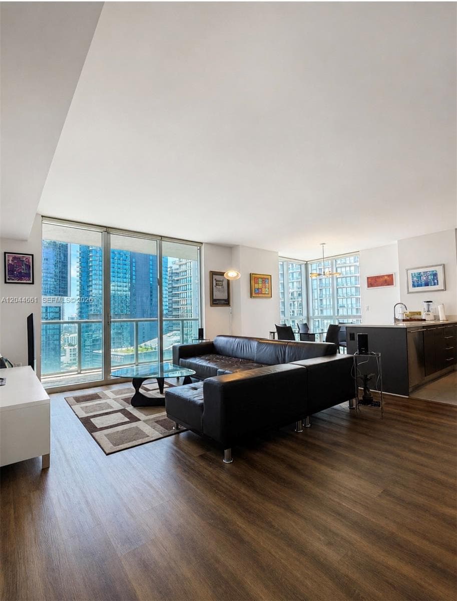 Condominium at 55 SE 6th St # 2802, Miami FL 33131