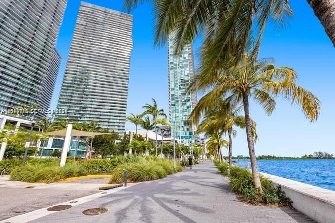 Condominium at 650 NE 32nd St # 4205, Miami FL 33137