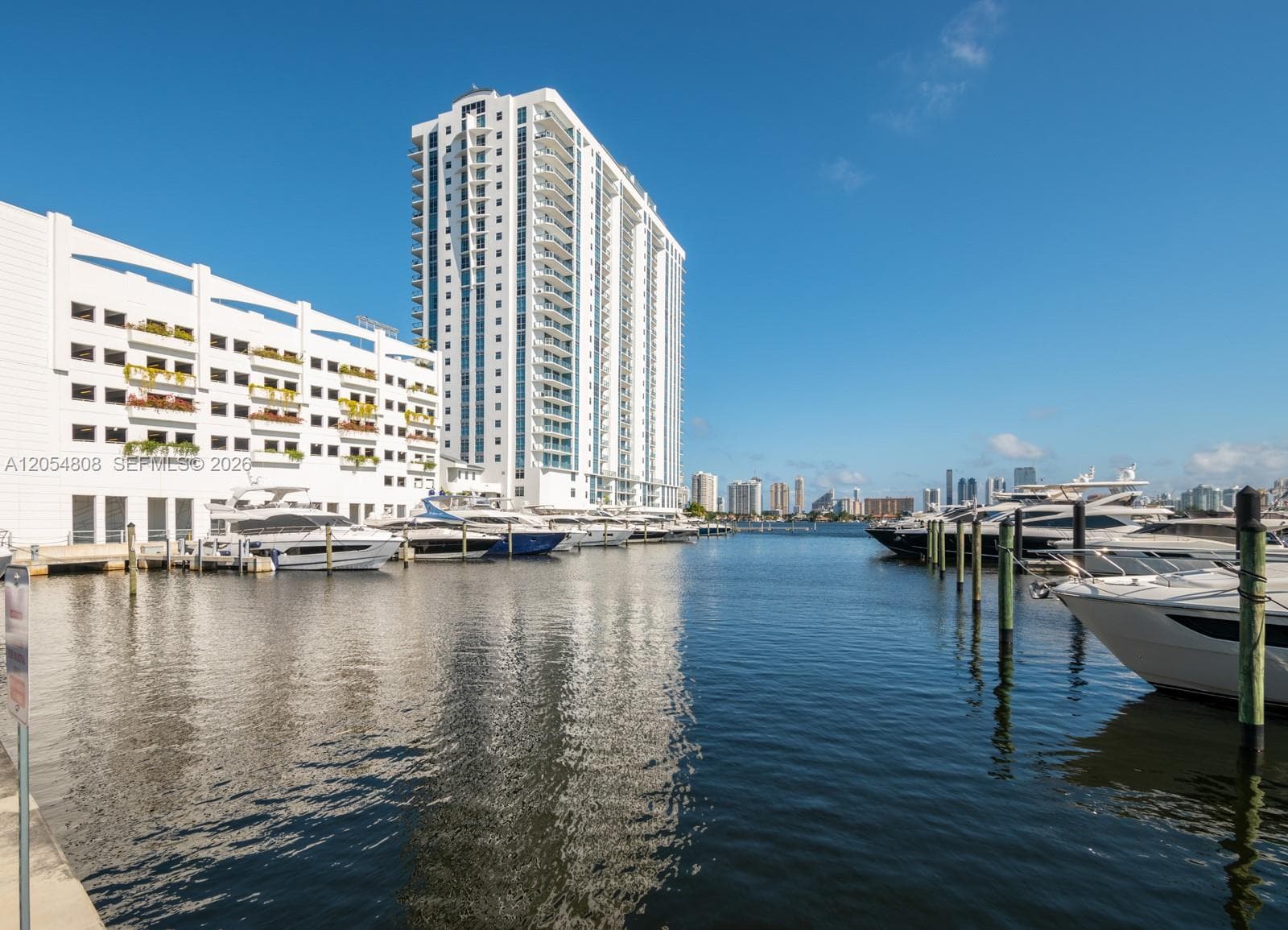 Condominium at 17301 Biscayne Blvd # 1609, North Miami Beach FL 33160