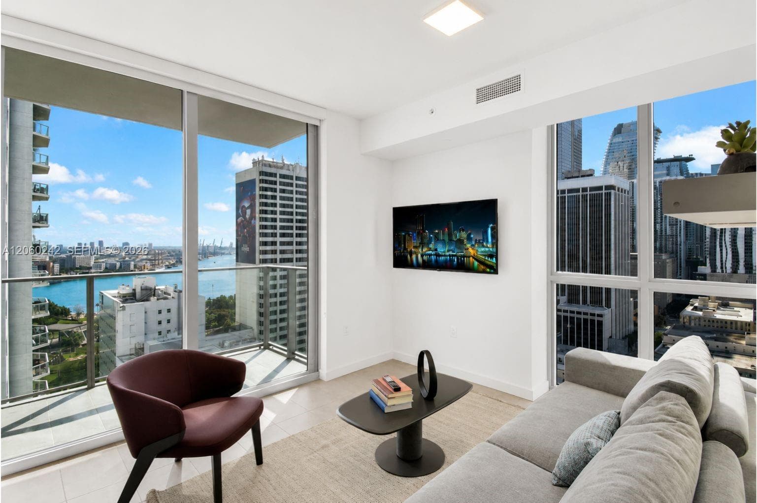 Condominium at 227 NE 2nd St # 2000, Miami FL 33132