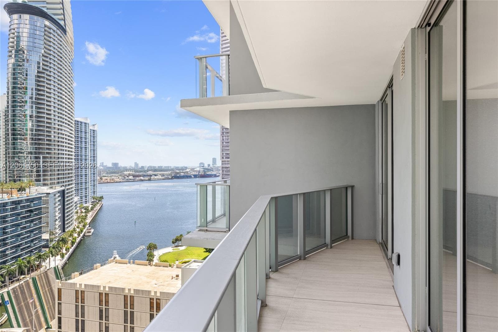 Condominium at 77 SE 5th Street # 2205, Miami FL 33131