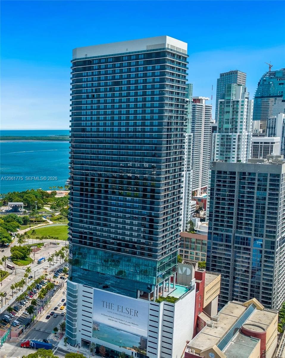Condominium at 398 NE 5th St # 1615, Miami FL 33132